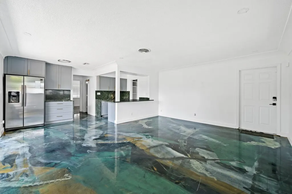 739 NE 13th Court Fort Lauderdale FL 33304