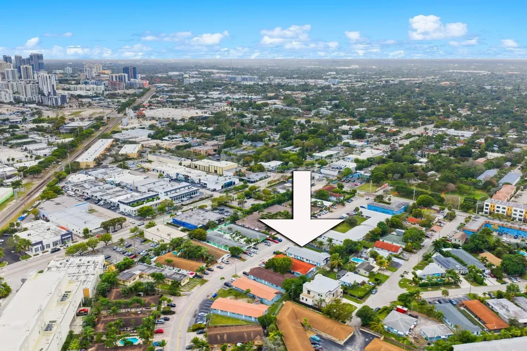739 NE 13th Court Fort Lauderdale FL 33304