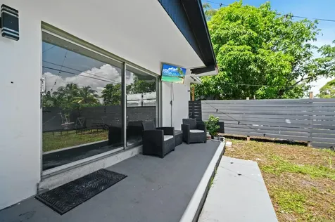 739 NE 13th Court Fort Lauderdale FL 33304