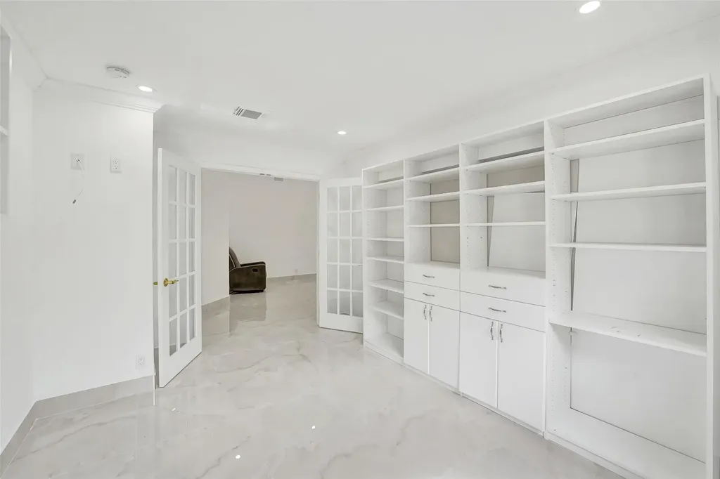 4966 SW 33rd Terrace Hollywood FL 33312