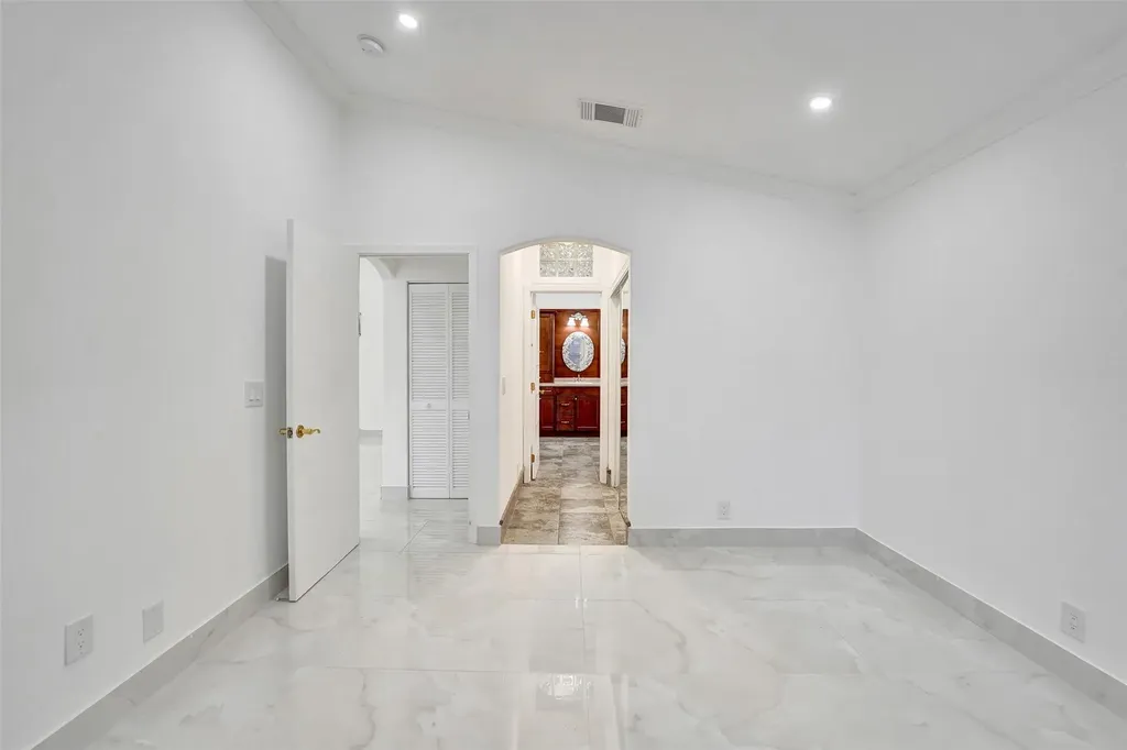 4966 SW 33rd Terrace Hollywood FL 33312