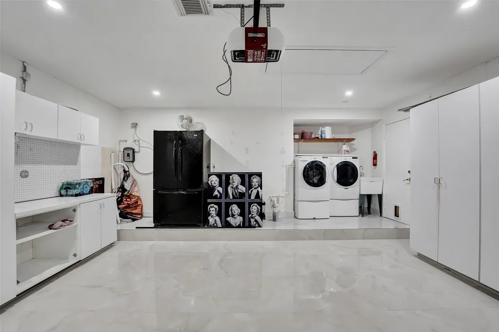4966 SW 33rd Terrace Hollywood FL 33312