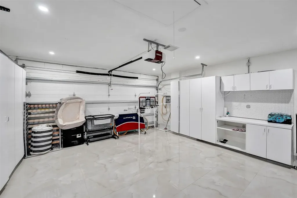 4966 SW 33rd Terrace Hollywood FL 33312