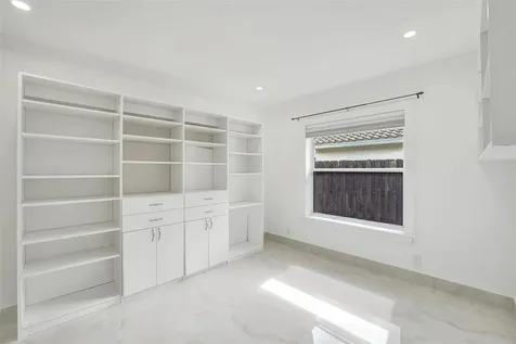 4966 SW 33rd Terrace Hollywood FL 33312