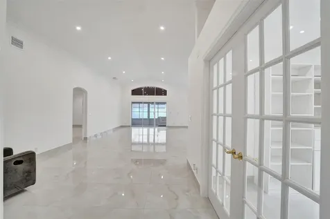 4966 SW 33rd Terrace Hollywood FL 33312