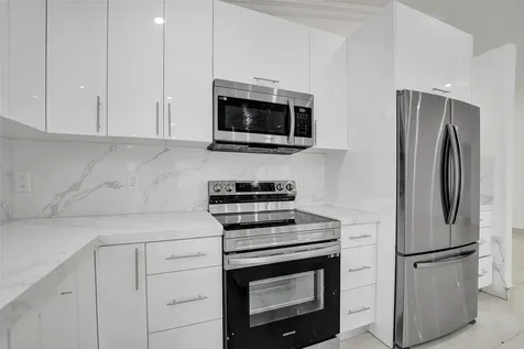 4966 SW 33rd Terrace Hollywood FL 33312