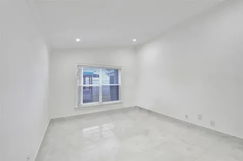 4966 SW 33rd Terrace Hollywood FL 33312