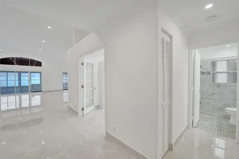 4966 SW 33rd Terrace Hollywood FL 33312