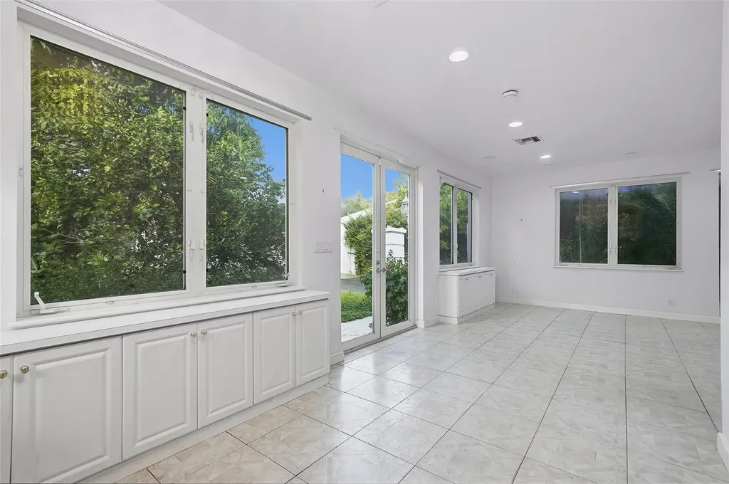 2850 SW 117th Avenue Davie FL 33330