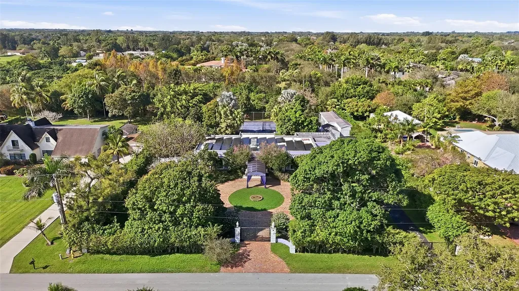 2850 SW 117th Avenue Davie FL 33330