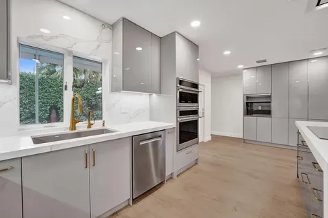 2510 NE 47th Street Fort Lauderdale FL 33308
