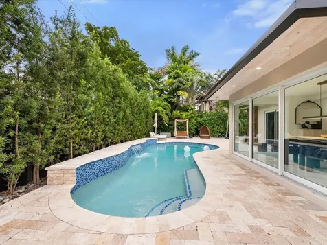 2711 NE 19th Street Fort Lauderdale FL 33305