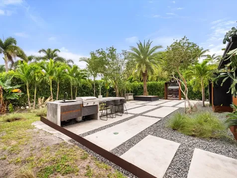 2711 NE 19th Street Fort Lauderdale FL 33305