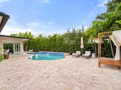 2711 NE 19th Street Fort Lauderdale FL 33305