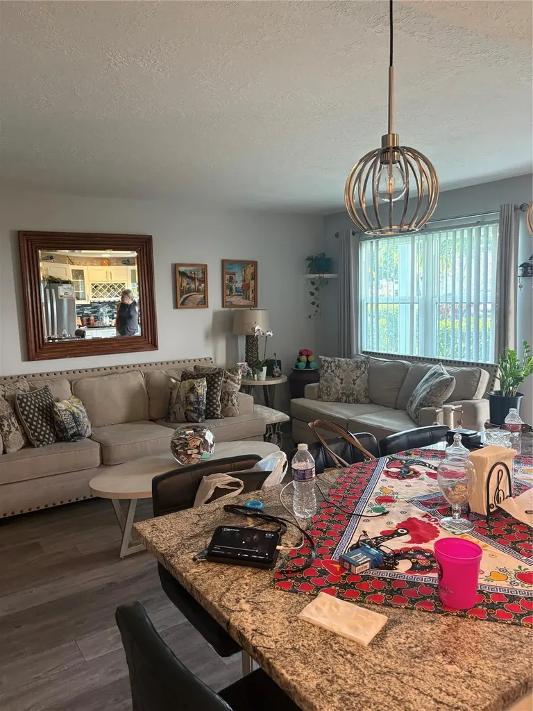 211 N Oakridge Deerfield Beach FL 33442