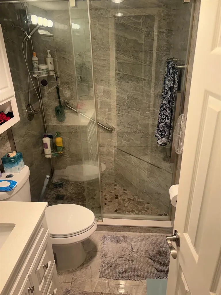 211 N Oakridge Deerfield Beach FL 33442