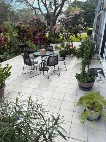 211 N Oakridge Deerfield Beach FL 33442