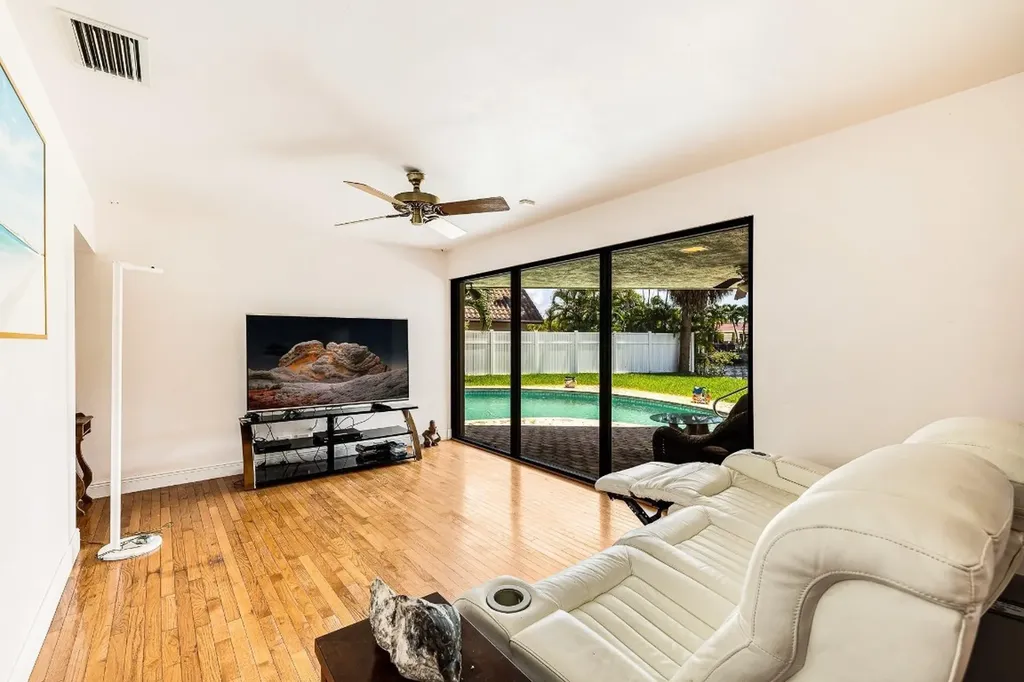 2200 SE 8th Street Pompano Beach FL 33062