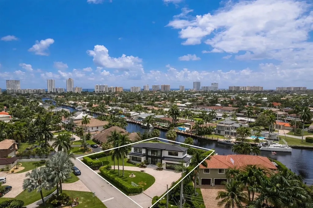 2200 SE 8th Street Pompano Beach FL 33062