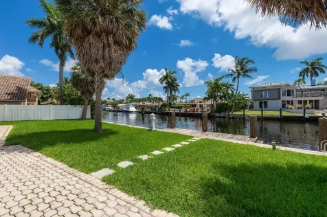 2200 SE 8th Street Pompano Beach FL 33062