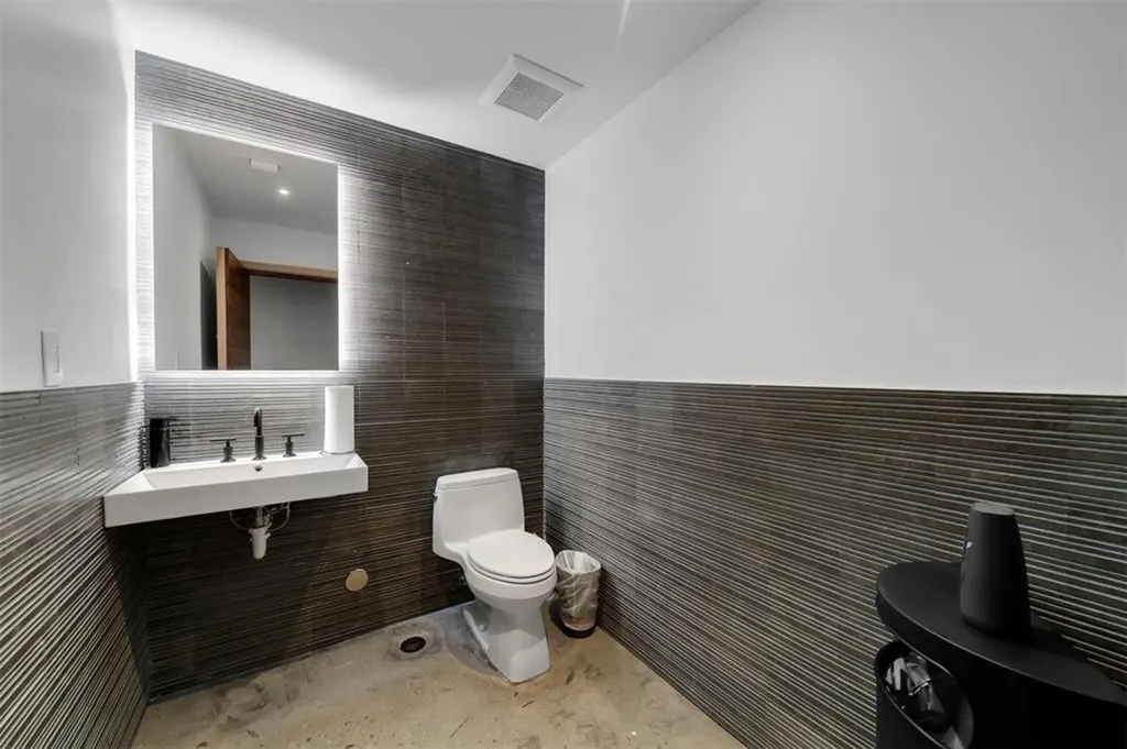 3530 NW 115th Avenue Doral FL 33178