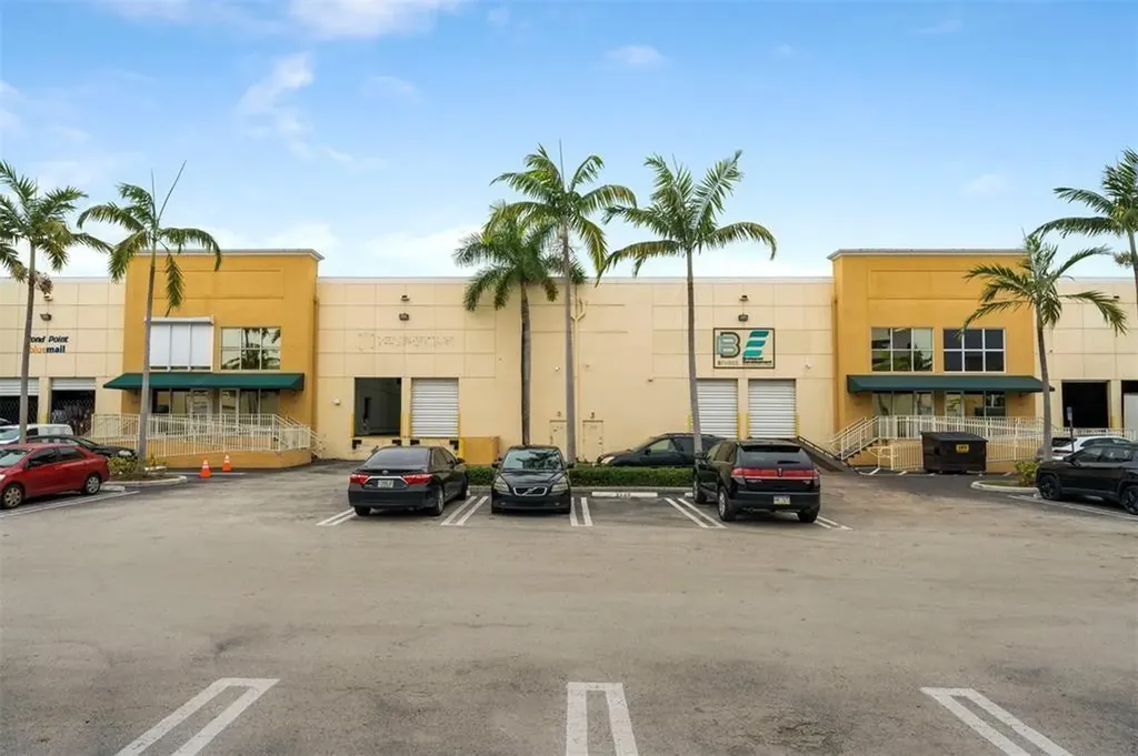 3530 NW 115th Avenue Doral FL 33178