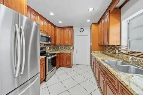 3504 NW 84th Terrace Coral Springs FL 33065