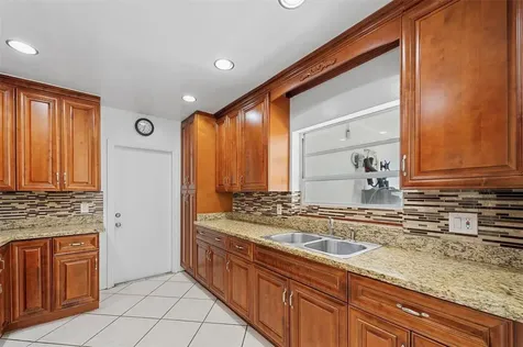 3504 NW 84th Terrace Coral Springs FL 33065