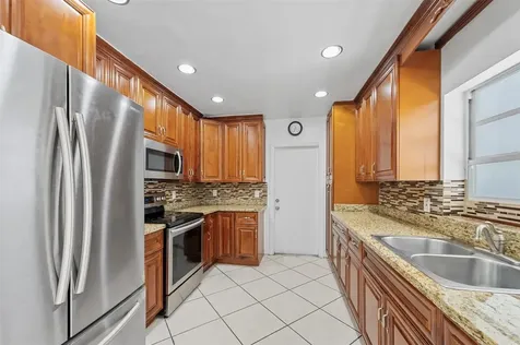 3504 NW 84th Terrace Coral Springs FL 33065