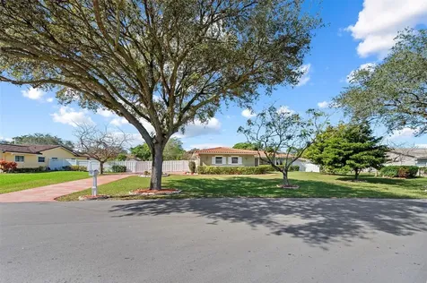 3504 NW 84th Terrace Coral Springs FL 33065
