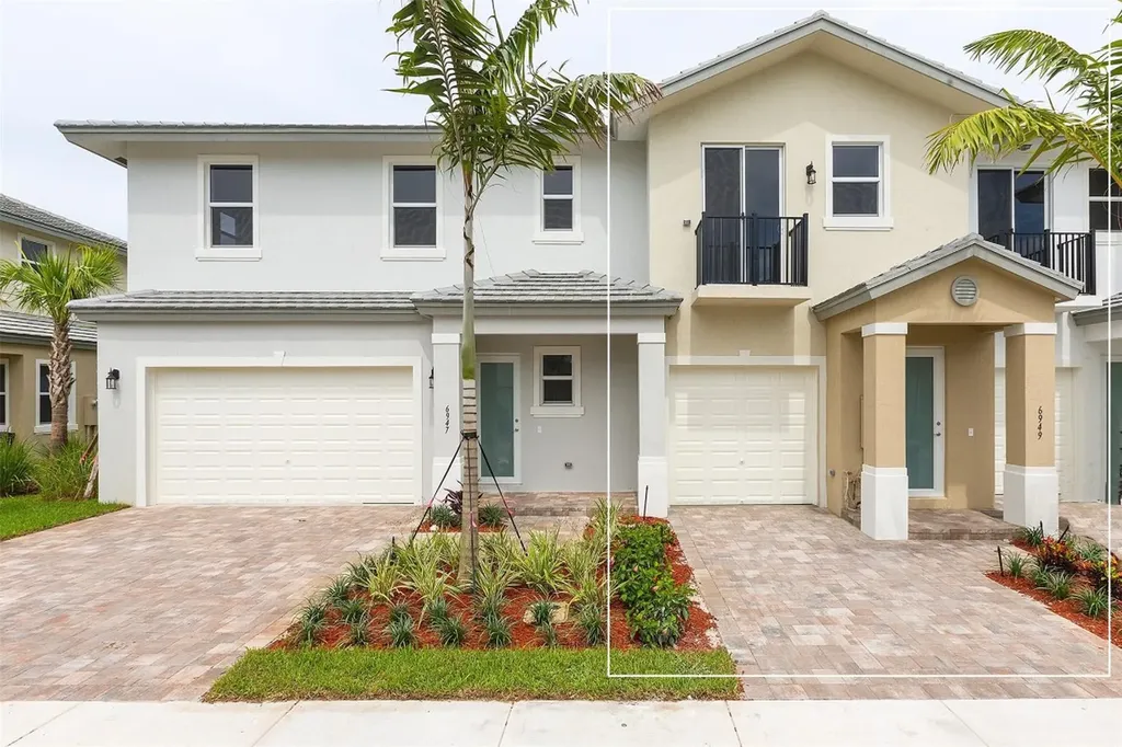 6937 Pines Circle Coconut Creek FL 33073