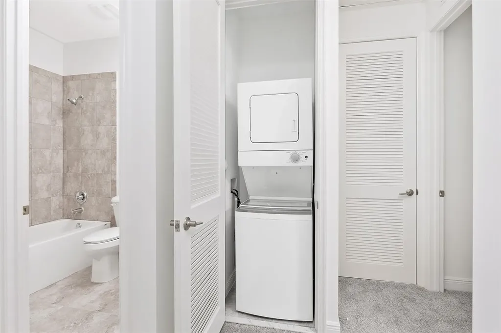 6937 Pines Circle Coconut Creek FL 33073