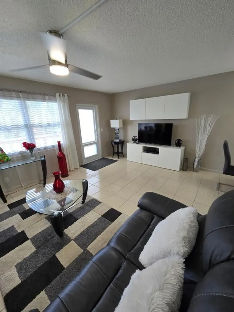 3027 Ashby D Deerfield Beach FL 33442