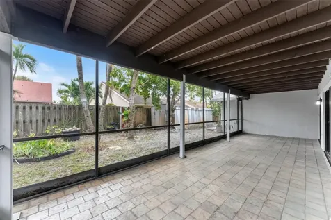 7138 NW 49th Place Lauderhill FL 33319