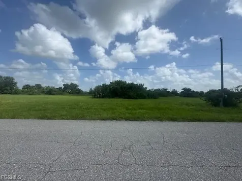 1711 NE 17th Terrace Cape Coral FL 33909