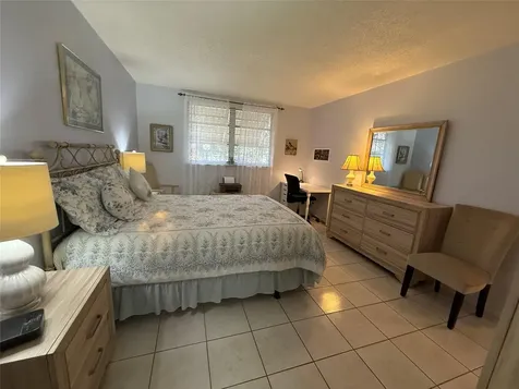 2901 NW 46th Avenue Lauderdale Lakes FL 33313