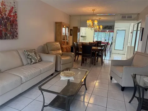 2901 NW 46th Avenue Lauderdale Lakes FL 33313