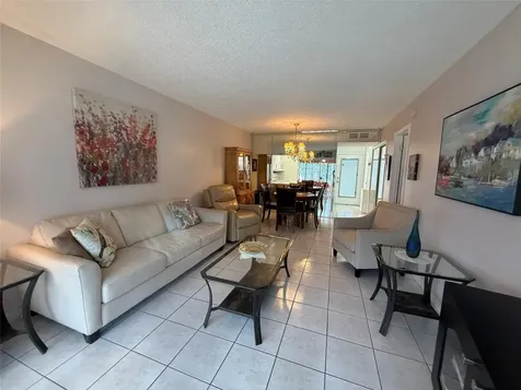 2901 NW 46th Avenue Lauderdale Lakes FL 33313