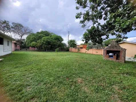 1045 NE 135th Street North Miami FL 33161