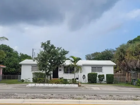 1045 NE 135th Street North Miami FL 33161