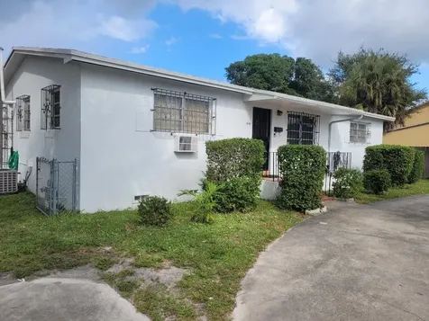 1045 NE 135th Street North Miami FL 33161