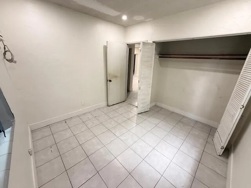 6309 Hayes Street Hollywood FL 33024