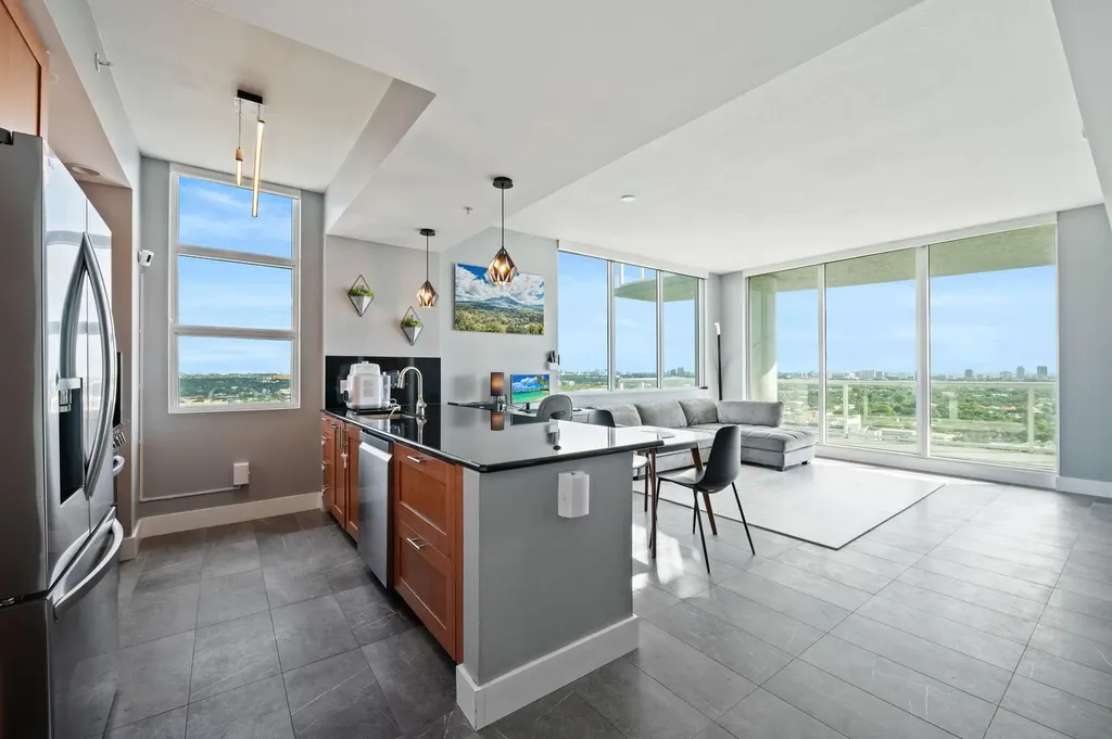 315 NE 3rd Avenue Fort Lauderdale FL 33301