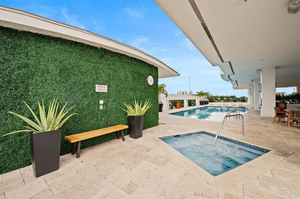315 NE 3rd Avenue Fort Lauderdale FL 33301