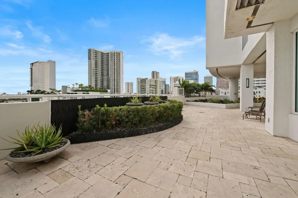 315 NE 3rd Avenue Fort Lauderdale FL 33301