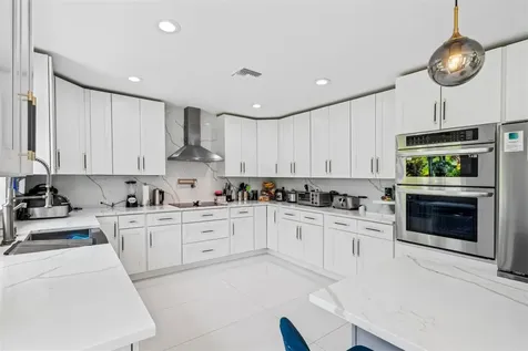 5450 NW 122nd Drive Coral Springs FL 33076