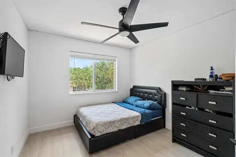 5450 NW 122nd Drive Coral Springs FL 33076