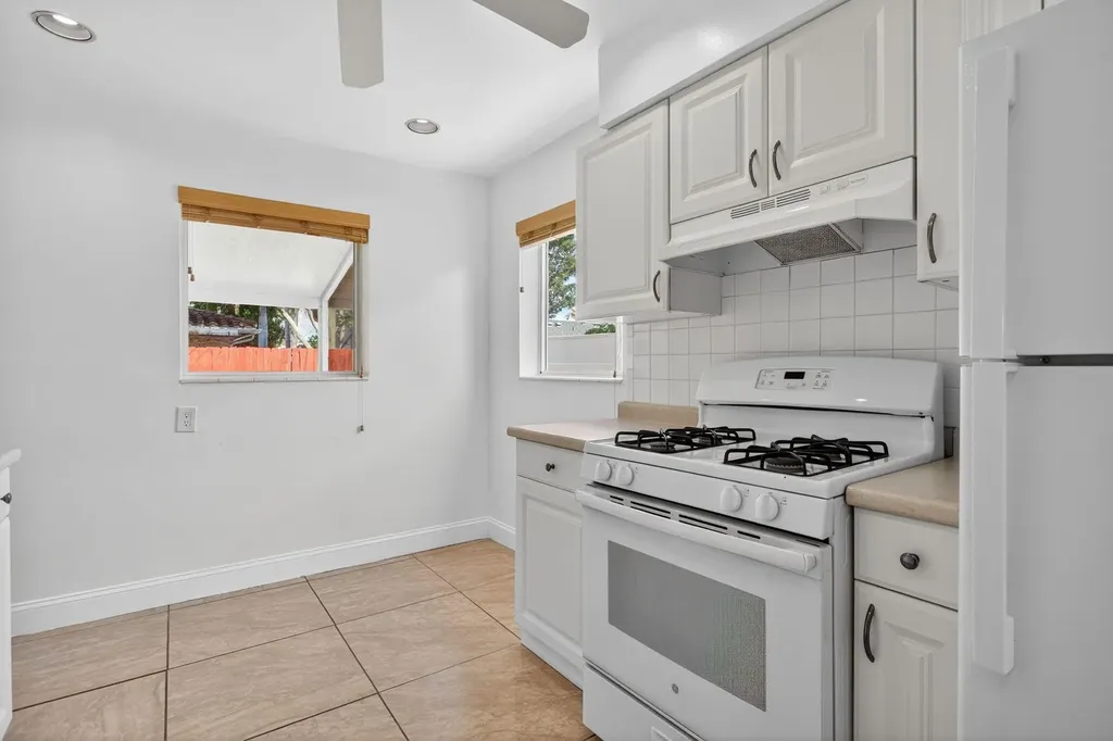 1701 NE 55th Street Fort Lauderdale FL 33334