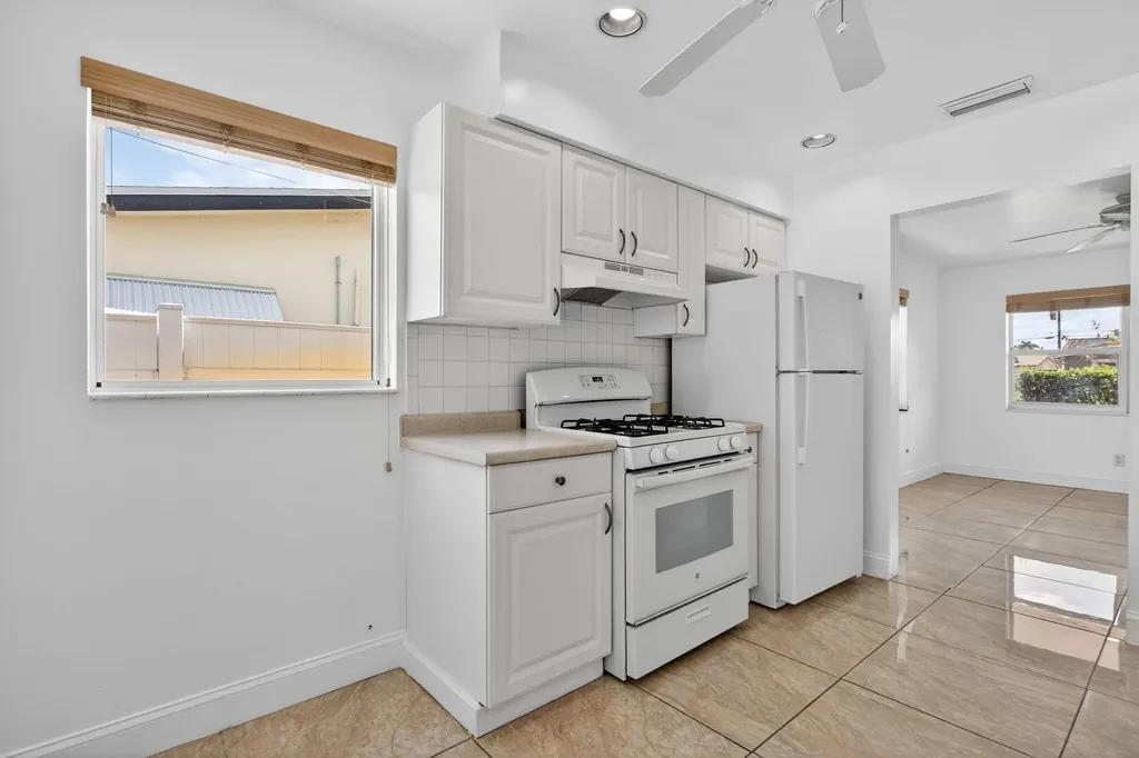 1701 NE 55th Street Fort Lauderdale FL 33334