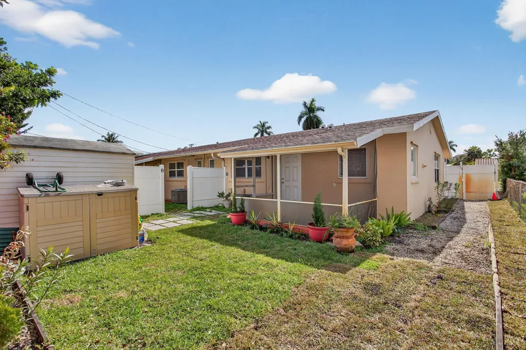 1701 NE 55th Street Fort Lauderdale FL 33334